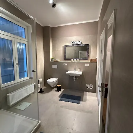 Apartmán Uferresidenz - Stilvoller Altbau-charme Mit Balkon, Wasserblick Und Platz Fuer Ganze Familie Oldenburg
