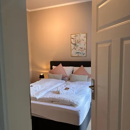 아파트 Uferresidenz - Stilvoller Altbau-charme Mit Balkon, Wasserblick Und Platz Fuer Ganze Familie 올덴부르크