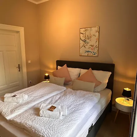 Apartmán Uferresidenz - Stilvoller Altbau-charme Mit Balkon, Wasserblick Und Platz Fuer Ganze Familie Oldenburg