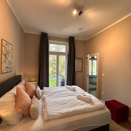 Apartmán Uferresidenz - Stilvoller Altbau-charme Mit Balkon, Wasserblick Und Platz Fuer Ganze Familie Oldenburg