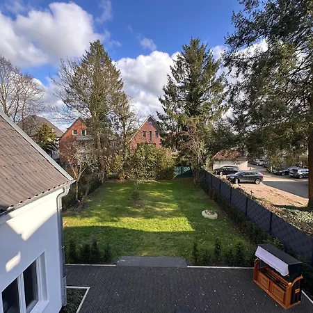 Apartmán Uferresidenz - Stilvoller Altbau-charme Mit Balkon, Wasserblick Und Platz Fuer Ganze Familie *