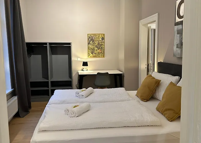 Uferresidenz Moderner Altbau, Kanalblick, Balkon, Parken Lejlighed